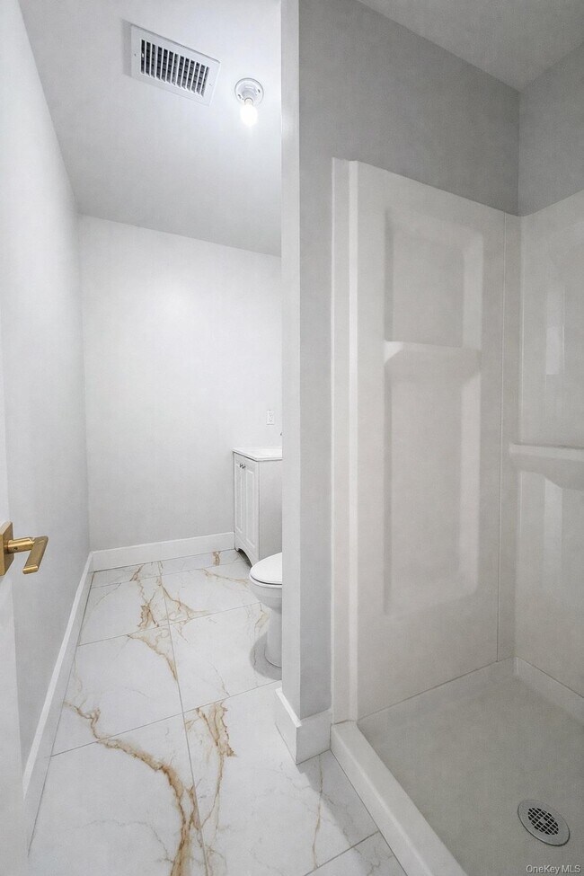 Building Photo - 1140 NY-52