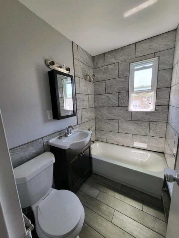 Building Photo - 1059 Midland Ave