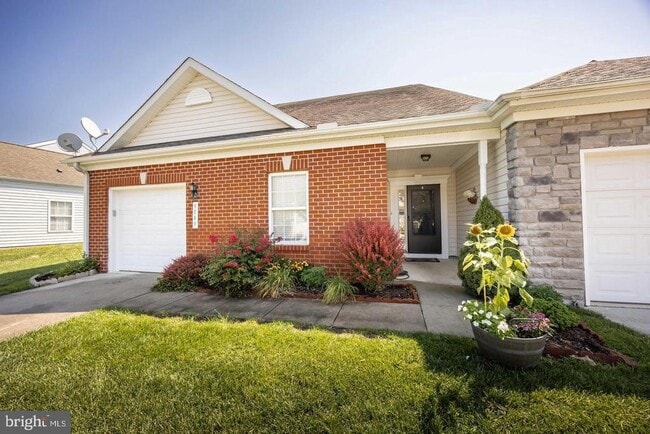 Building Photo - 9549 Wedge Way