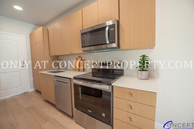 Building Photo - Discover Park City Living with Stunning Mountain Views