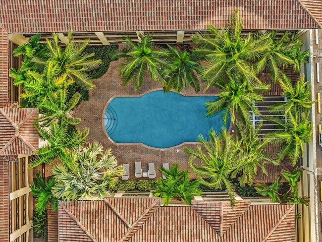 Building Photo - 4303 Renaissance Way