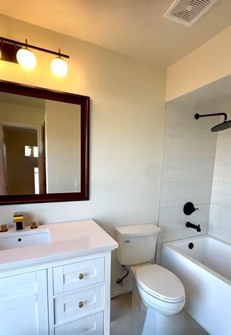 Building Photo - 11525 Webb Chapel Rd