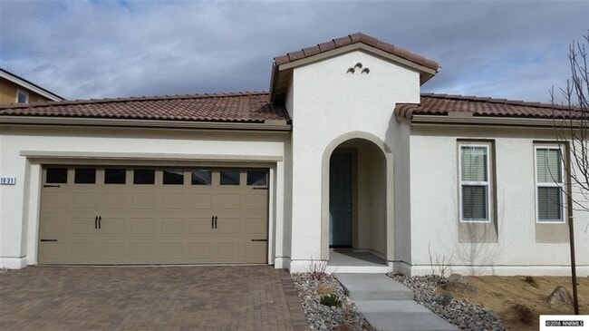 Primary Photo - 4 bedroom single story home in South Meado...