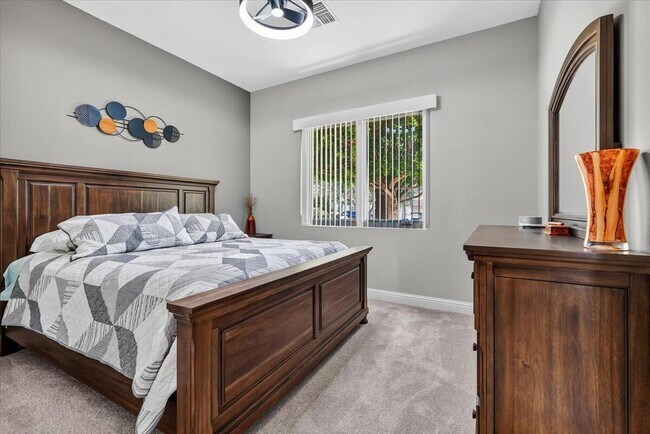 Building Photo - 39305 Fernwood Glen Ct