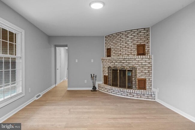 Building Photo - 7795 Penn Manor Ct