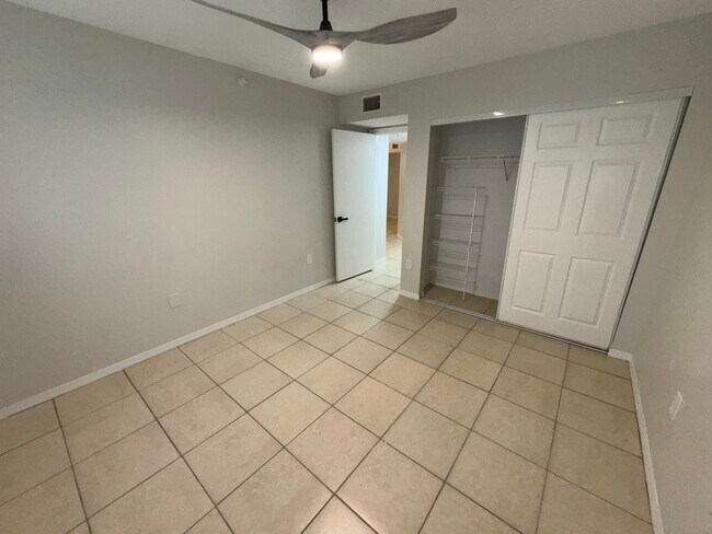 Building Photo - 8945 Okeechobee Blvd