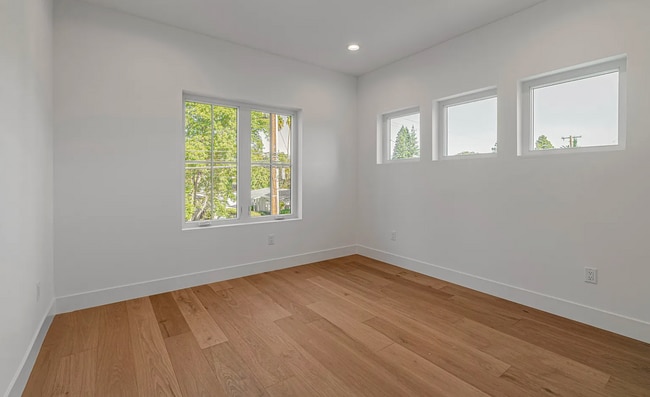 Building Photo - Welcome to The Grove on Kentfield, nestled in Redwood City's charming Palm Park neighborhood.