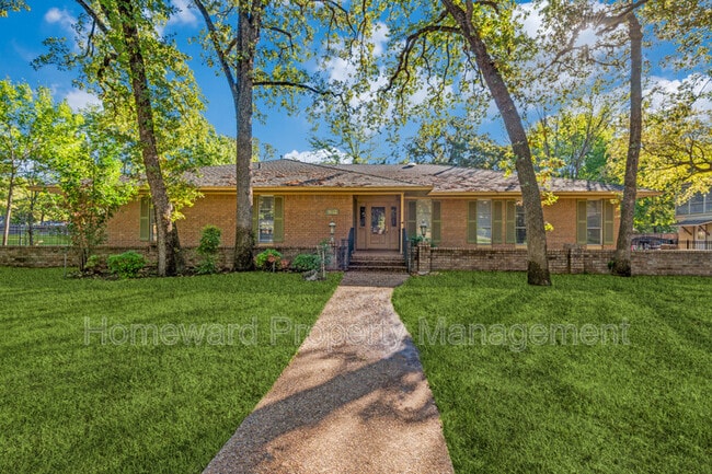 Primary Photo - 1612 Canyon Oaks Dr