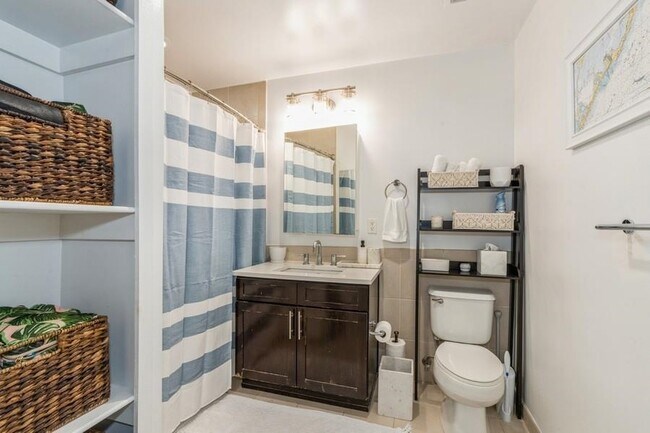 Building Photo - 3312 Hudson Ave