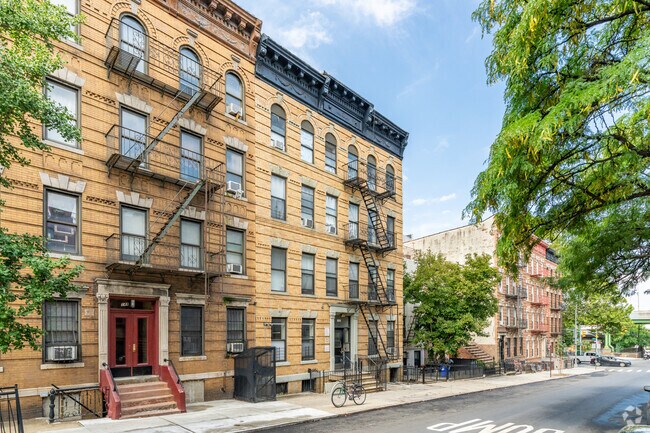 Building Photo - 84-90 South 1st Street