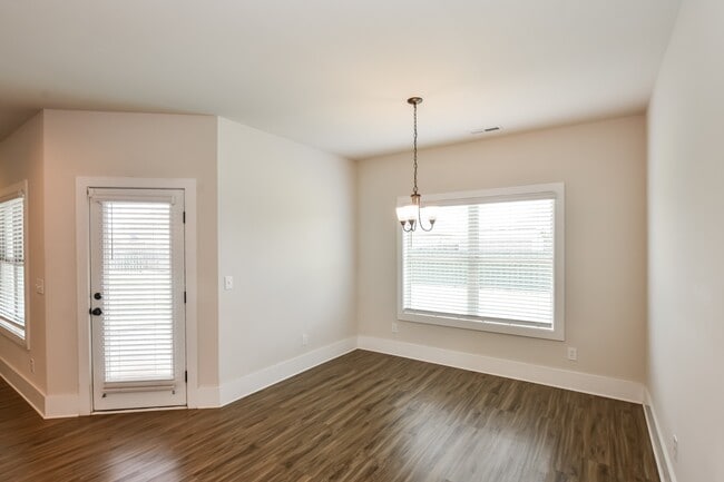 Building Photo - 182 Cherry Laurel Dr