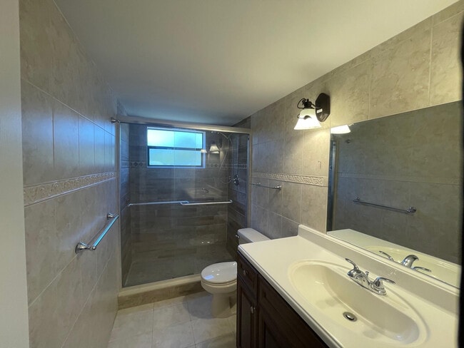 Building Photo - 1780 Hammock Blvd