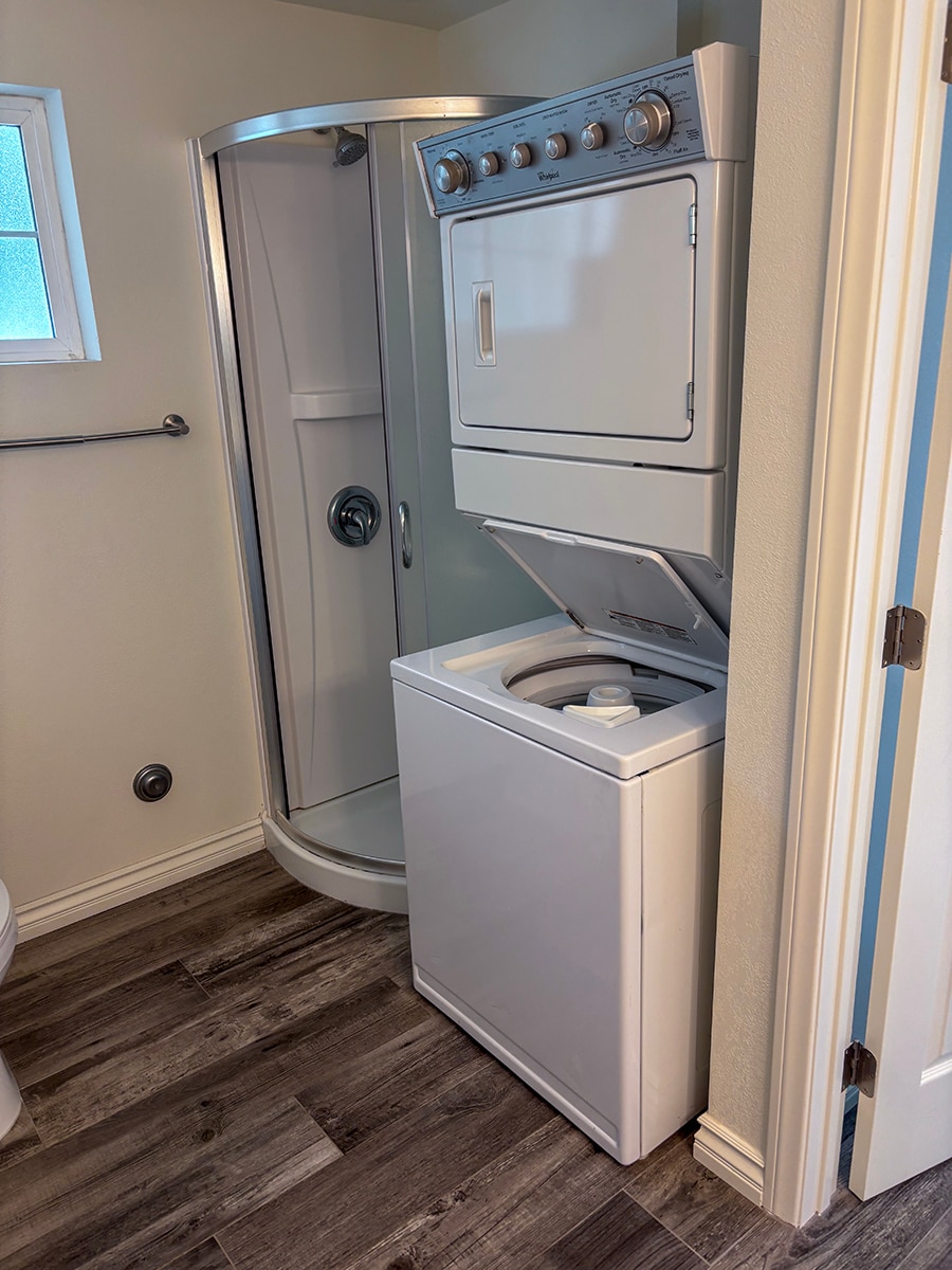 Washer and Dryer in unit - 2950 Berkeley Rd