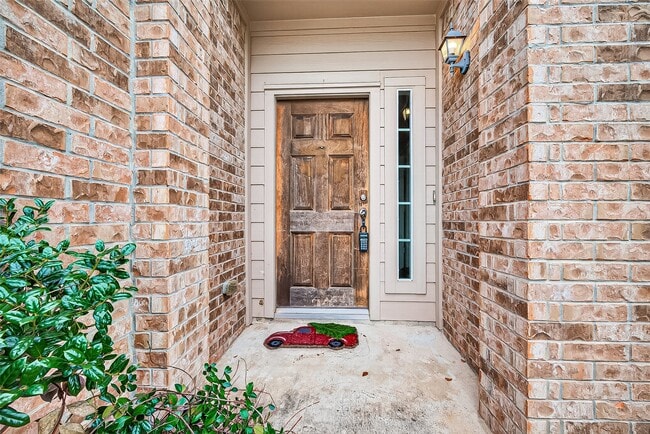 Building Photo - 19711 Kinsington Briar Ln