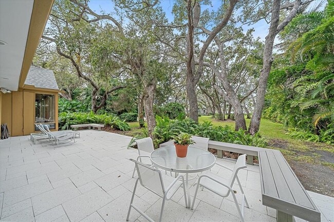 Building Photo - 3348 Old Oak Dr