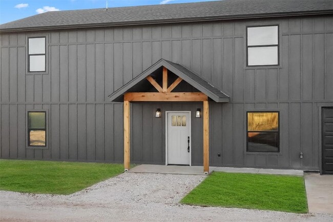 Building Photo - 26216 N 2960 Rd