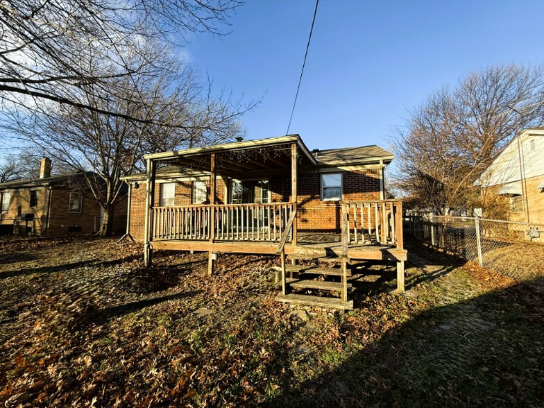 Building Photo - 1114 S Waverly St