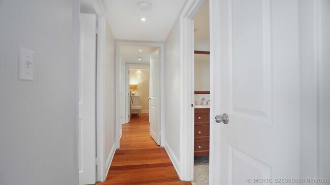 Building Photo - 3430 Galt Ocean Dr