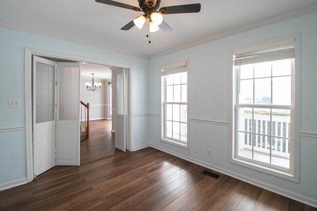 Building Photo - 2553 Emerald Ct