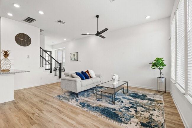 Building Photo - 4103 Balboa Dr