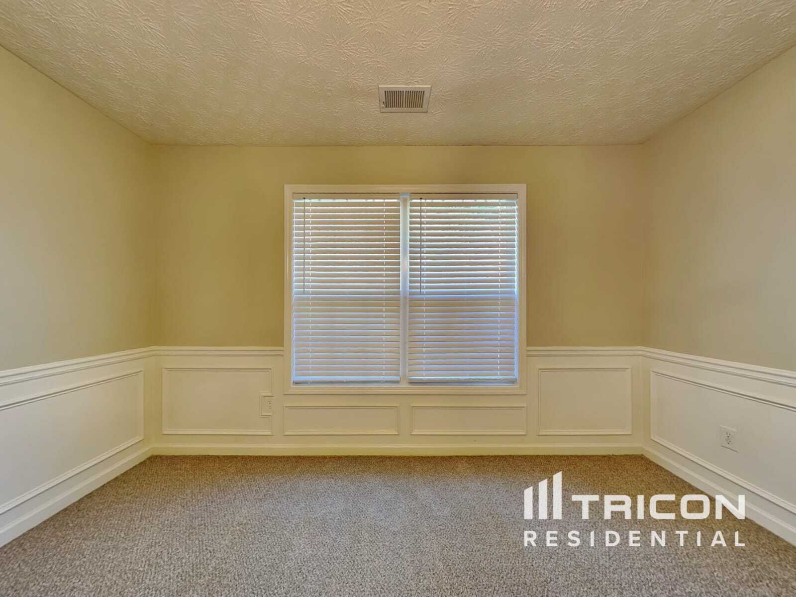 Building Photo - 2309 Swan Lake Ct