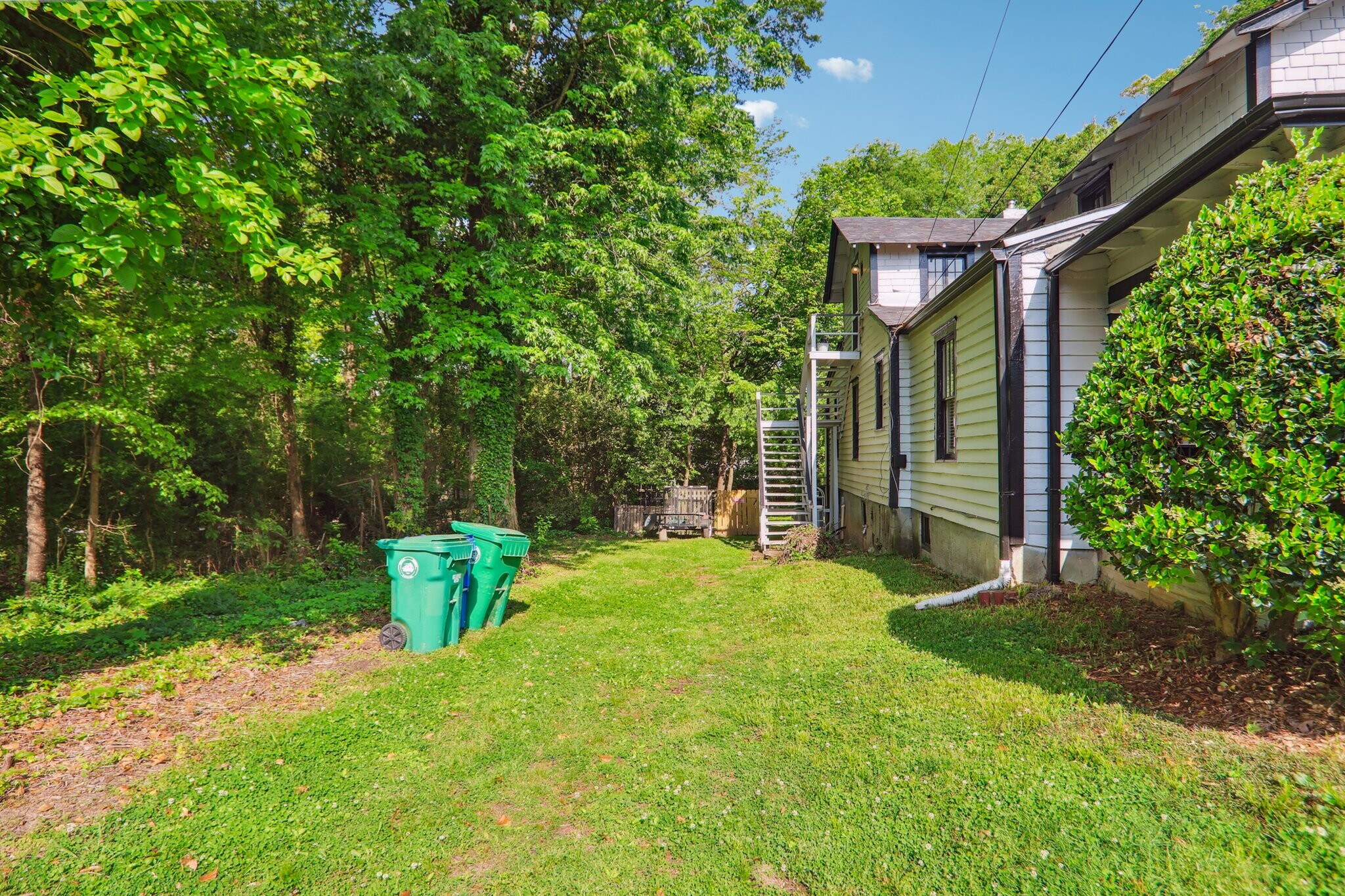 Building Photo - 2728 Tallulah Dr NE