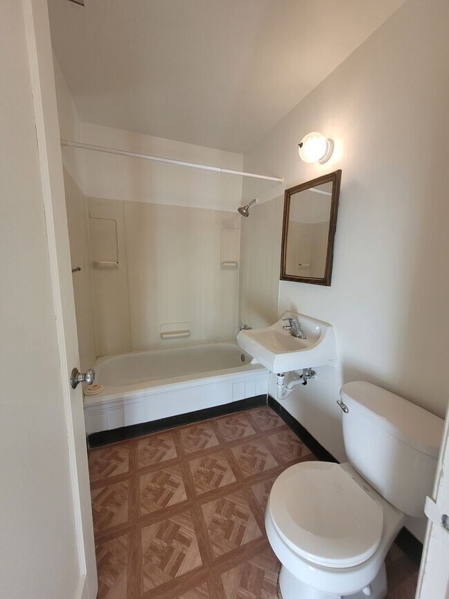 Building Photo - 1234/1236mitc