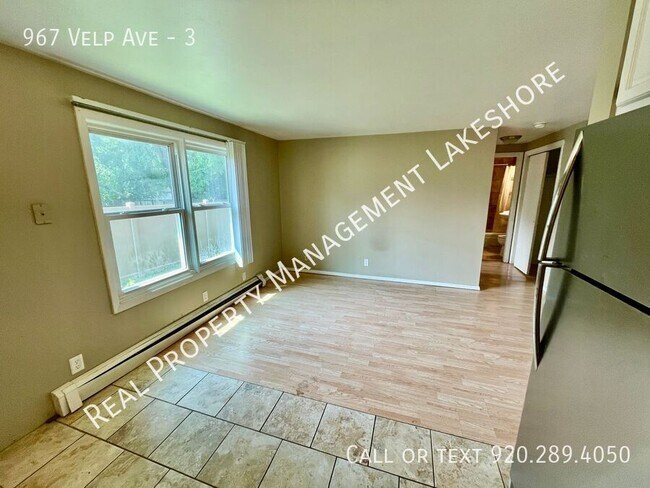 Building Photo - 967 Velp Ave