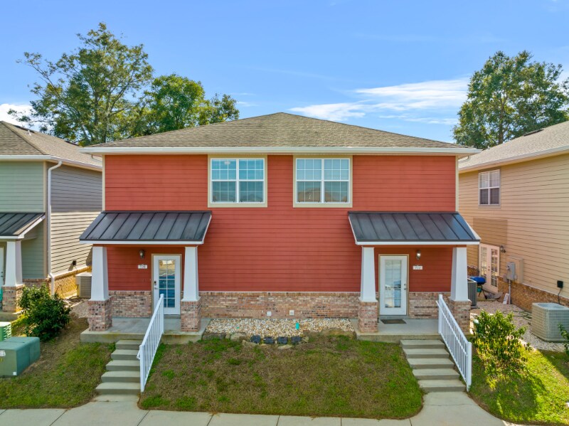Building Photo - 813 Arbor Lake Dr