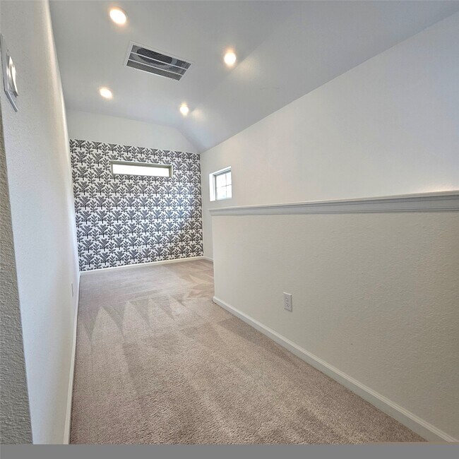 Building Photo - 4224 Waterlily Spg Wy