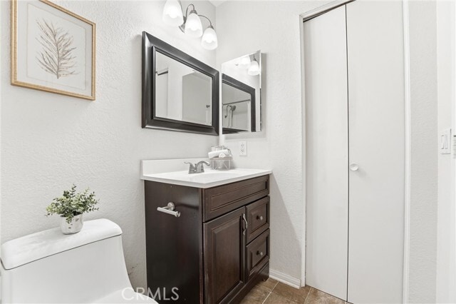 Building Photo - 334 S Walnut Ave