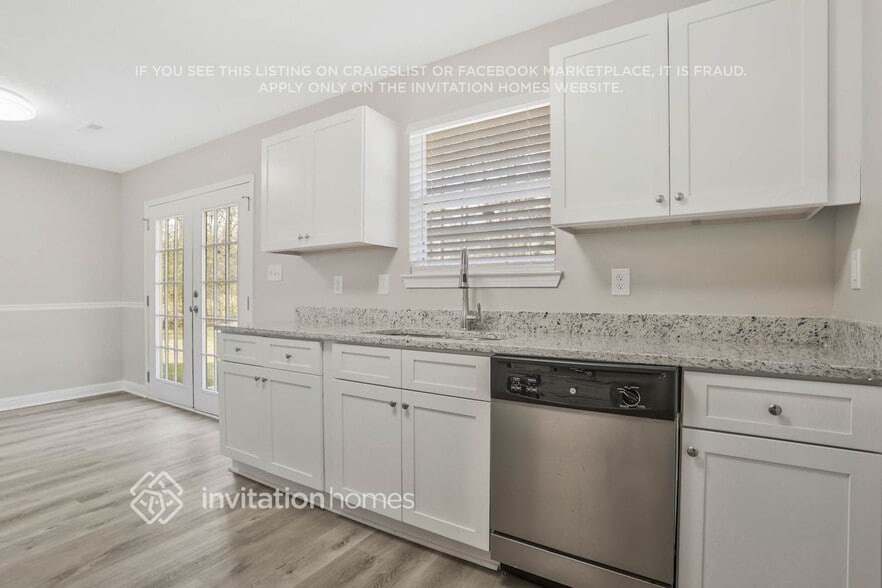 Building Photo - 4785 Janice Dr