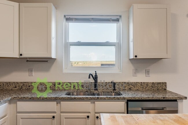 Building Photo - CALL US TODAY AT (505) 808-6467 TO SCHEDUL...