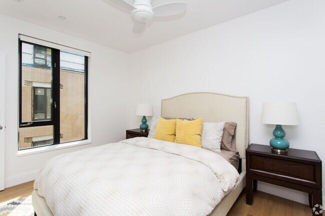 Building Photo - 1460 Tremont St