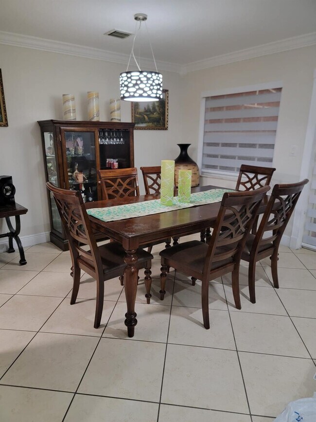 Building Photo - 11821 SW 18th St