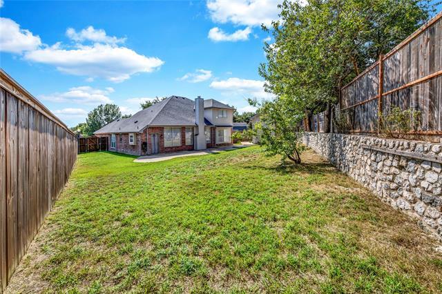 Building Photo - 900 Doral Cir