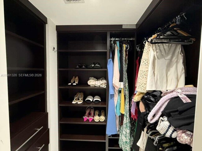 Building Photo - 41 SE 5th St