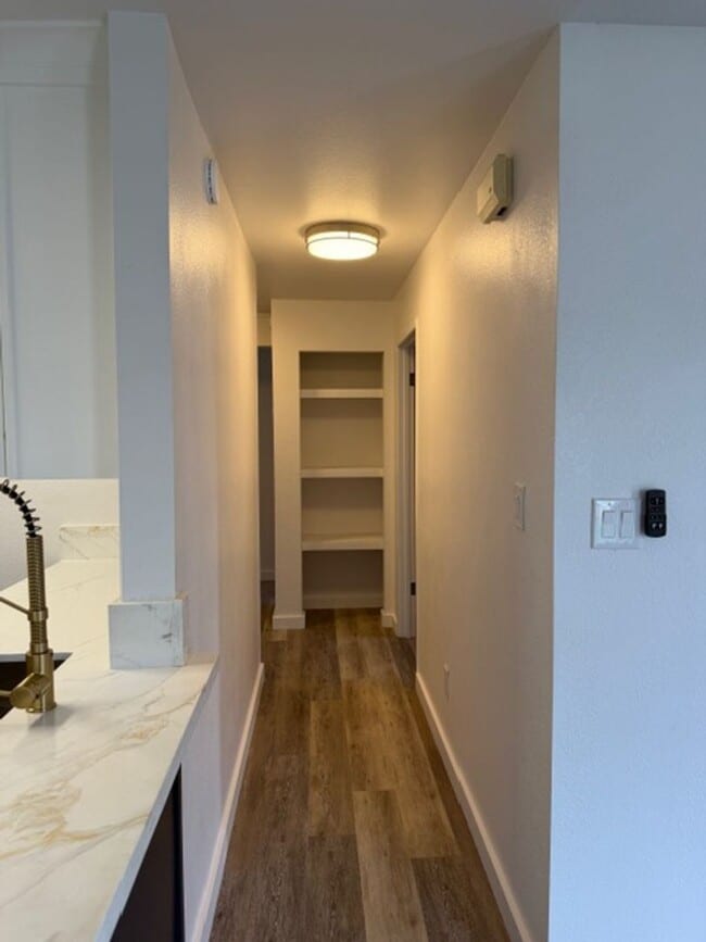 Building Photo - remodled 3 bedroom townhome in Wailuku