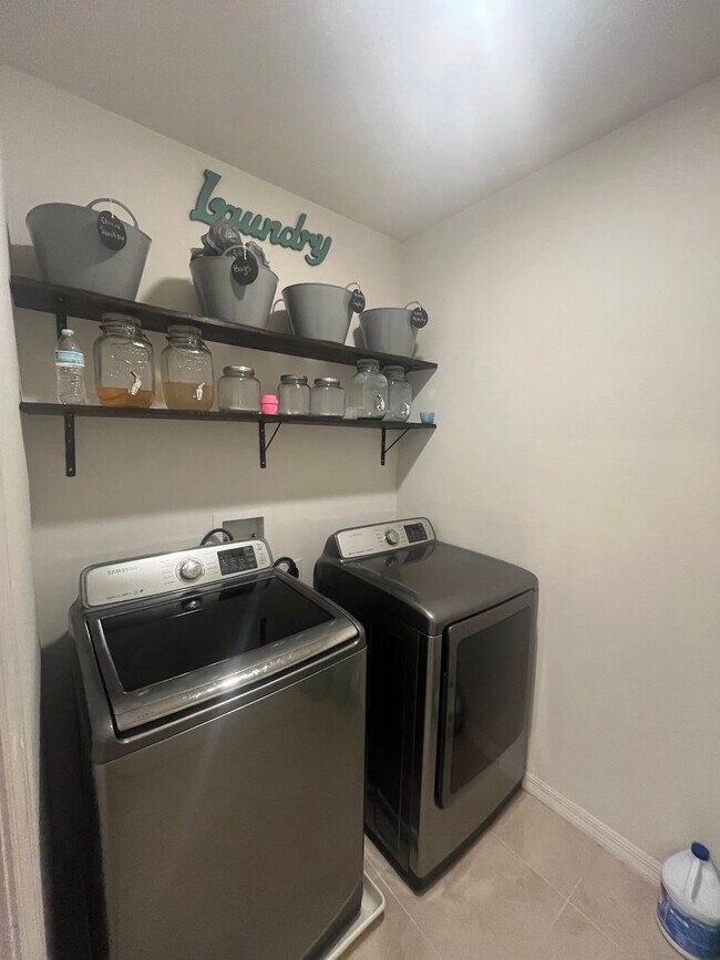 Building Photo - 5341 Sandpine Haven Ln