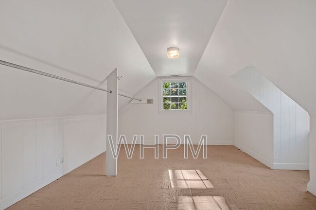 Building Photo - 1000 Chancery Ln