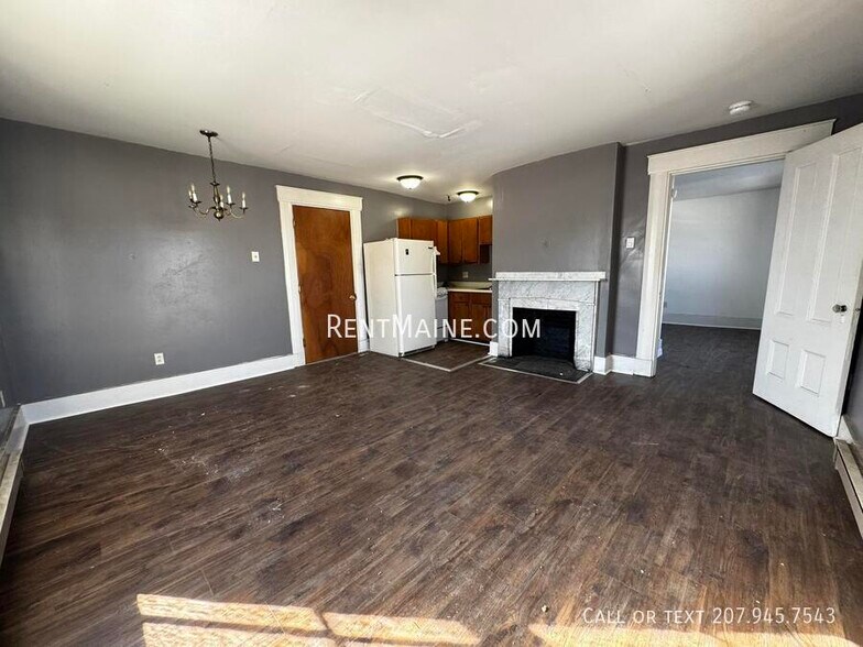 Building Photo - 62 State St