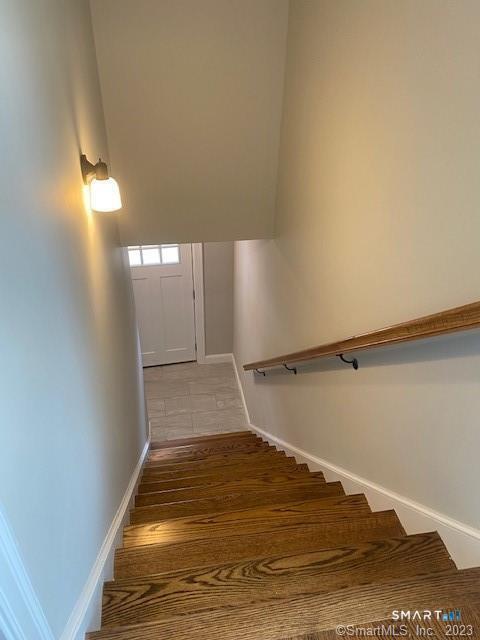 Building Photo - 8 Svea Ave