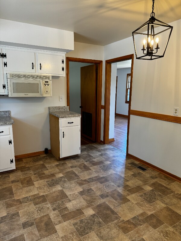 Building Photo - 219 Jacksonian Dr