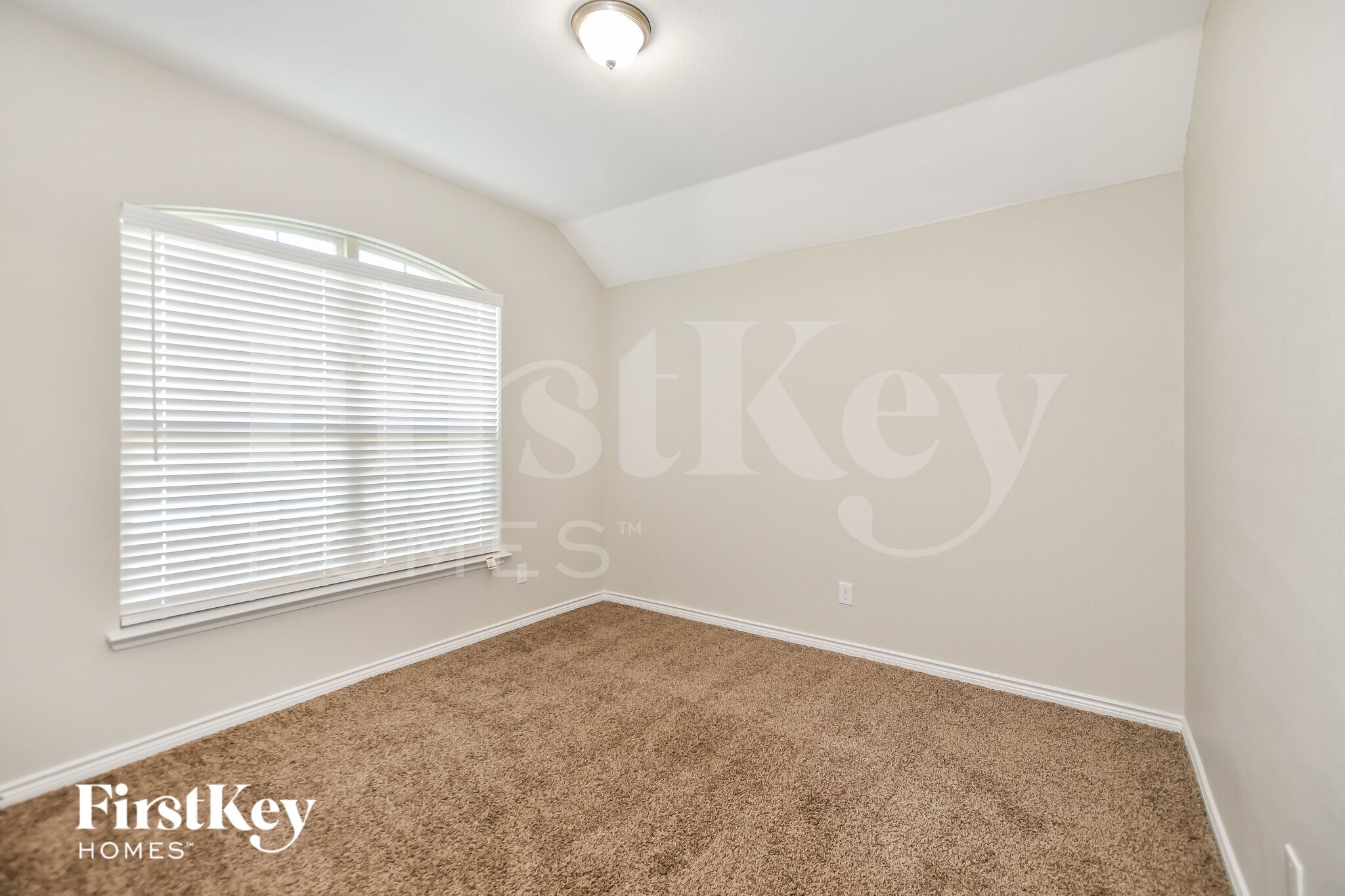 Building Photo - 808 Fredericktown Rd