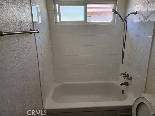 Building Photo - 1962 S Park Ave