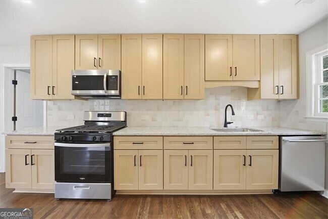Building Photo - 2283 Scotty Cir