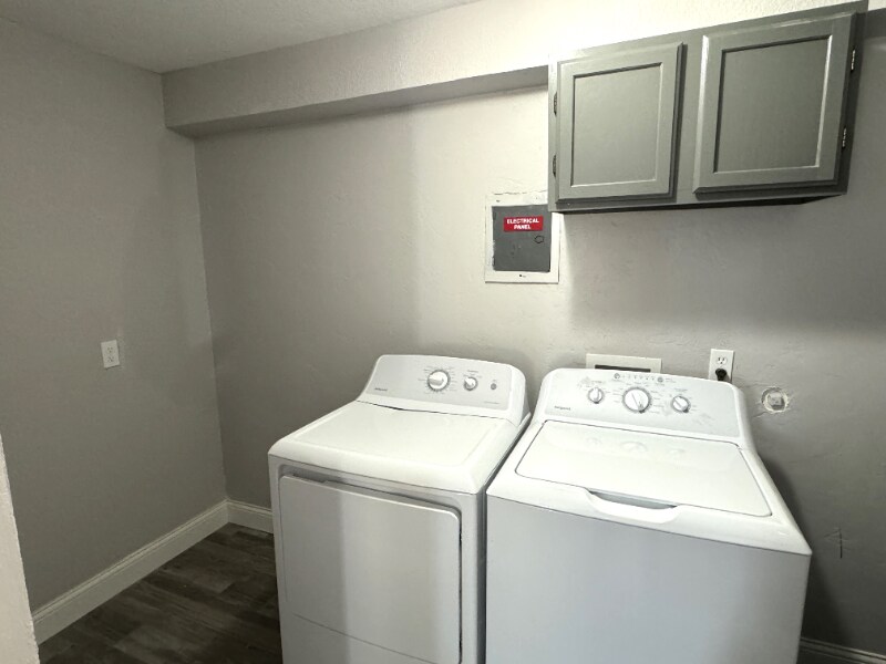 Building Photo - 3606 Versailles Dr
