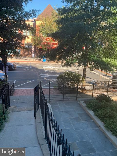 Building Photo - 1502 17th St NW