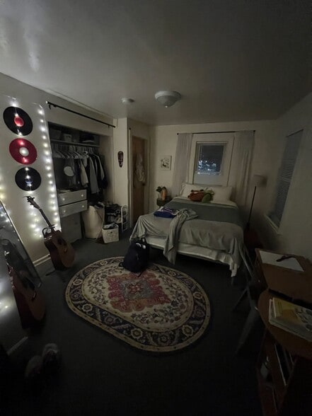 Building Photo - 50 Court St