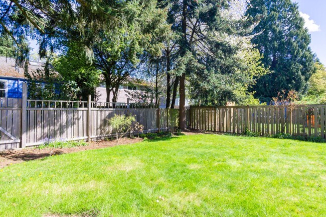 Building Photo - 3Bd/1Ba Seattle House